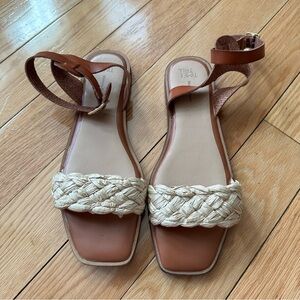 Time and Tru Memory Foam Open toe sandals with ankle strap